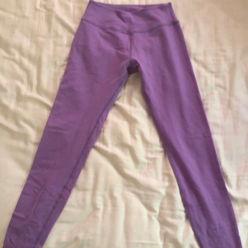 Beyond yoga lavender Capri yoga pants